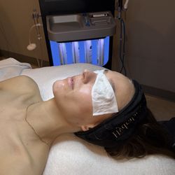 Pacific Coast Cosmetic & Laser Medical Center - Hydrafacial Platinum with Dermaplaning Add On