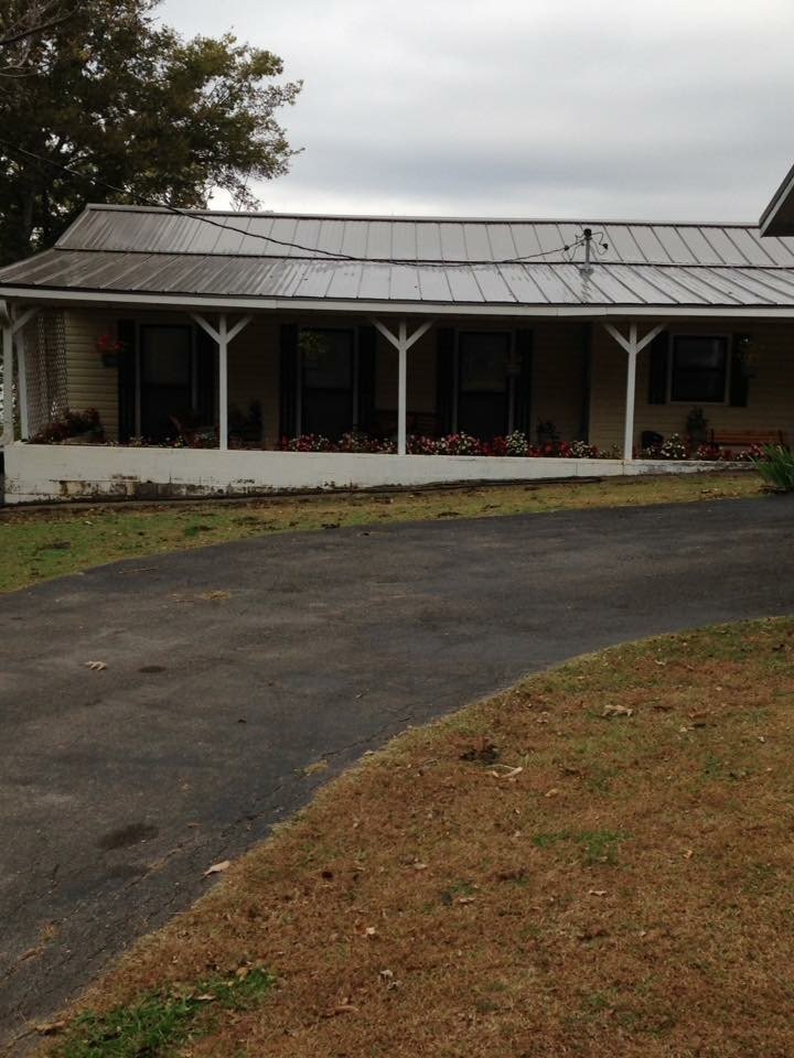 Slide of A & A Roofing