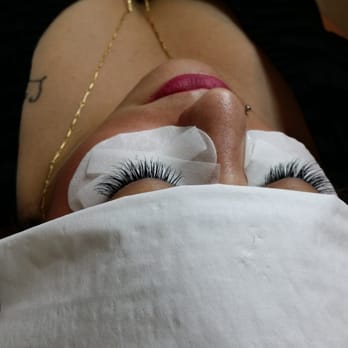 Da Vi Nails - Natural lashes by Hannah - Nail Salons Near Me - San Marcos, California