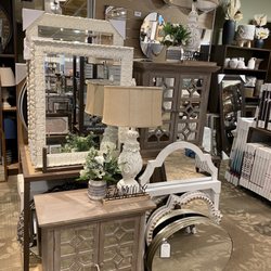Kirkland's