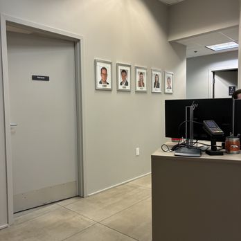 LensCrafters - Entrance to eye exam - Eyewear & Opticians Near Me - Lone Tree, Colorado LensCrafters - Entrance to eye exam - Eyewear & Opticians Near Me - Lone Tree, Colorado
