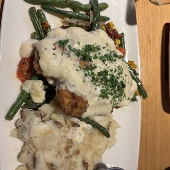 Twin Peaks - Chicken Fried Chicken - American Near Me - Henderson, Nevada