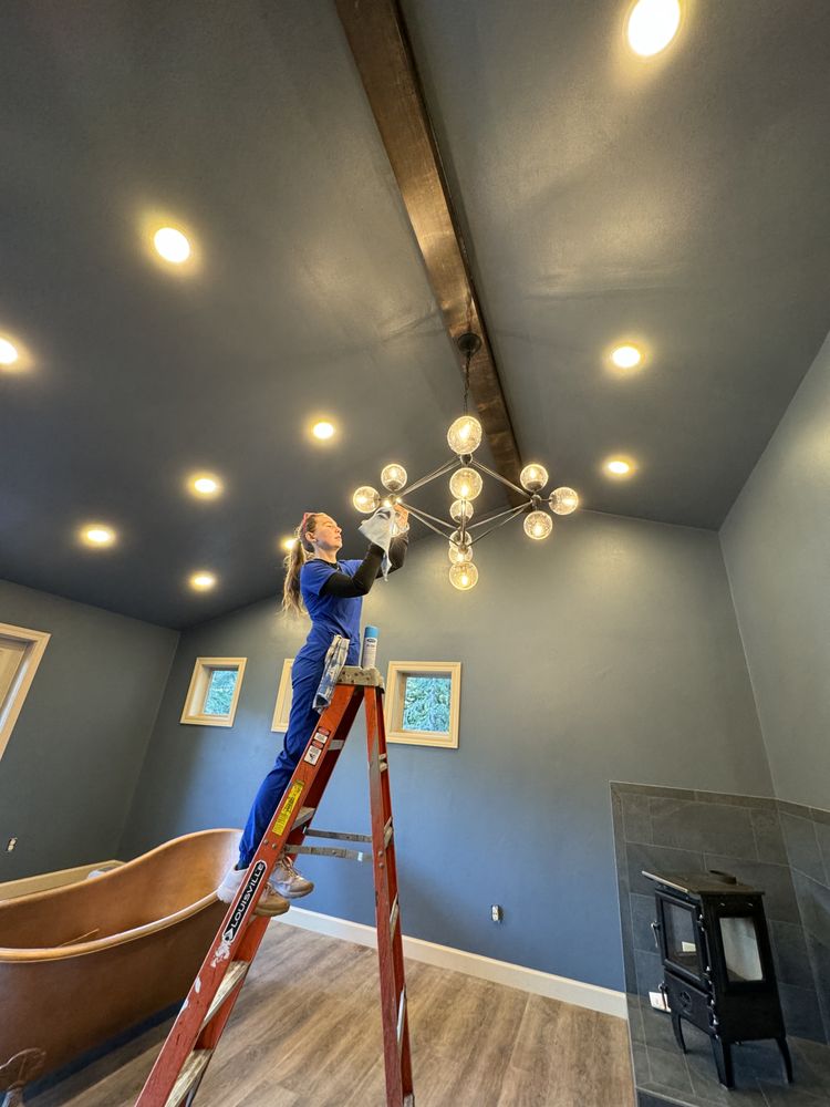 PEAK SERVICES Updated September 2024 17 Photos Ketchikan, Alaska