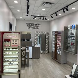 Sunglass Express Optical - Interior