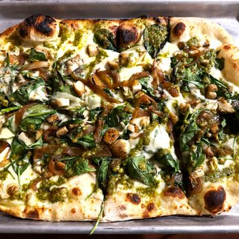 Ducali Pizzeria & Bar - Large Pollo Pesto - Pizza Near Me - Boston, Massachusetts