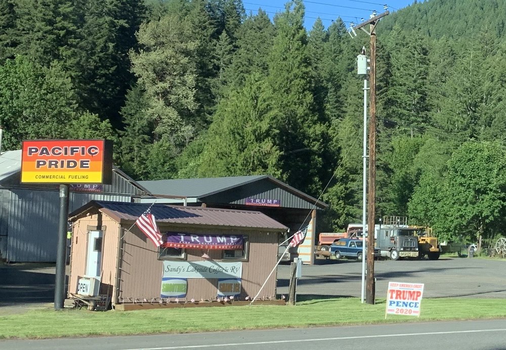 SANDY’S LAKESIDE COFFEE AND GOODIES Updated May 2024 1487 Santiam