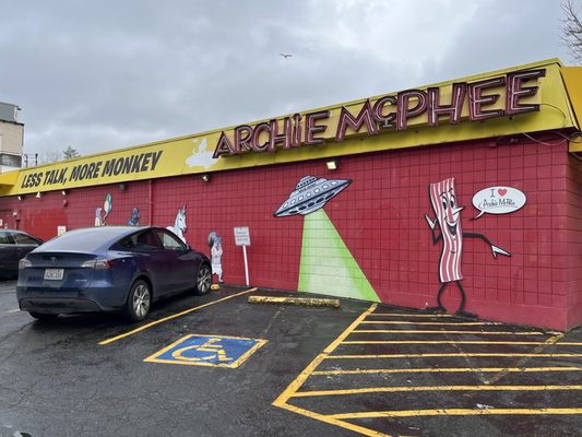 Archie McPhee by null