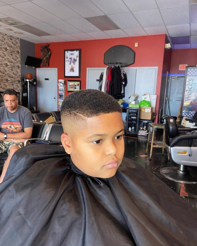 GLAMRUS RUNWAY 239 S Cooper, Memphis, Tennessee Hair Salons Phone