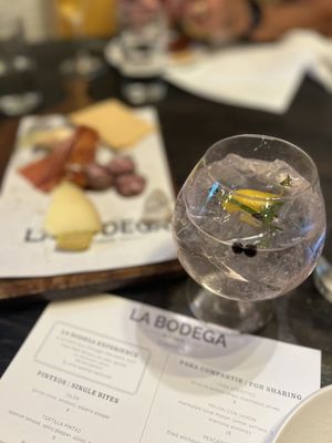 La Bodega by Cúrate by null