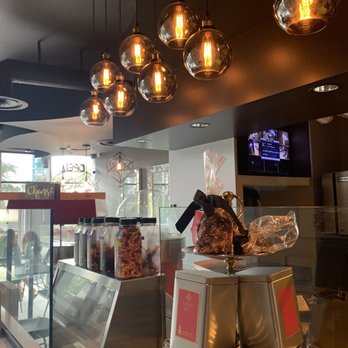 Chilly Bubbles And Co Cafe - Interior bar decor - Bubble Tea Near Me - Maitland, Florida Chilly Bubbles And Co Cafe - Interior bar decor - Bubble Tea Near Me - Maitland, Florida
