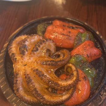 Garufa - Octopus (minus the potatoes, because I'm not a potato person) - Argentine Near Me - Puerto Peñasco, SON