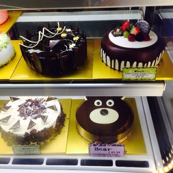 Breeze Bakery Cafe - bear cake - Bakeries Near Me - Annandale, Virginia