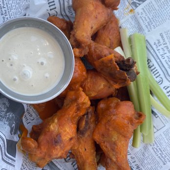 Pier 115 - Crispy Wings - Sports Bars Near Me - Edgewater, New Jersey Pier 115 - Crispy Wings - Sports Bars Near Me - Edgewater, New Jersey
