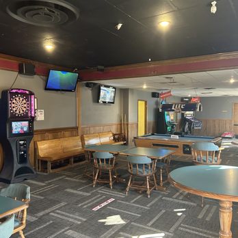 Hollywood Bowl - Bowling Near Me - Lincoln, Nebraska Hollywood Bowl - Bowling Near Me - Lincoln, Nebraska
