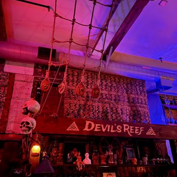 Devil's Reef - Interior - Cocktail Bars Near Me - Tacoma, Washington