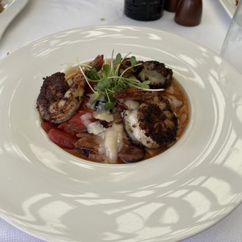 John Ash - Spaghetti Puttanesca with Prawns - American Near Me - Santa Rosa, California John Ash - Spaghetti Puttanesca with Prawns - American Near Me - Santa Rosa, California
