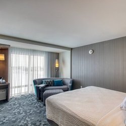Courtyard by Marriott Fargo