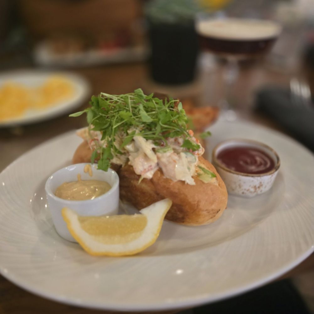 The Chapman - Crab and lobster roll - Lounges Near Me - Winter Park, Florida The Chapman - Crab and lobster roll - Lounges Near Me - Winter Park, Florida