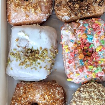 BKeDSHoP - Cookie Butter, Pumpkin Spice, Pecan Toffee Crunch, Apple Pie, Cereal Milk, and Autumn Nut Crunch Donuts | Instagram: @telephonesmoothie - Donuts Near Me - Charleston, South Carolina