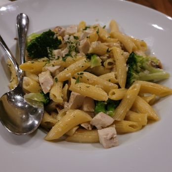 Paese - Chicken breast penne - Italian Near Me - Toronto, Ontario