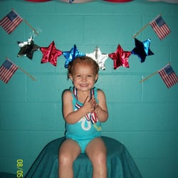 Swimtastic Swim School - Fox Cities - Swimmers show off their skills in our very own Olympics!