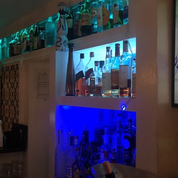 Locanda Positano - The small bar - love all the blue and tea accents - Italian Near Me - Lafayette, California Locanda Positano - The small bar - love all the blue and tea accents - Italian Near Me - Lafayette, California