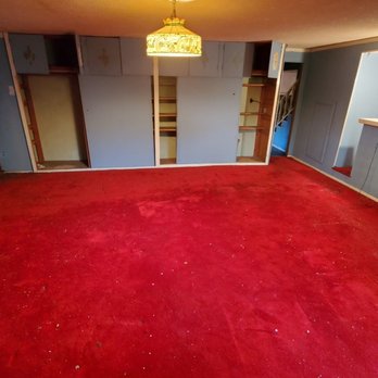 Clutter and Hoarding Pros - Garage now empty and clean. - Junk Removal & Hauling Near Me Clutter and Hoarding Pros - Garage now empty and clean. - Junk Removal & Hauling Near Me