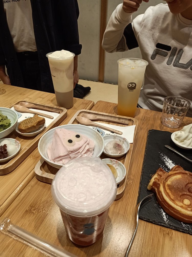 ROJI MONSTER ICE CREAM Updated September 2024 42 Photos 4951