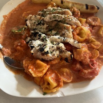 Sinatra's Ristorante - Italian Near Me - Lake Helen, Florida