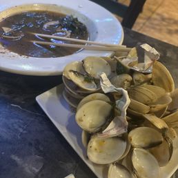 All that was left of my clams... I wanted more very yummy All that was left of my clams... I wanted more very yummy