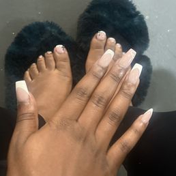 I loveeeee my nails soo much and they have great prices I loveeeee my nails soo much and they have great prices