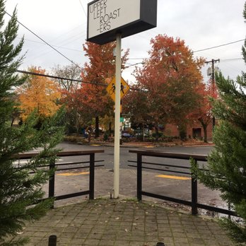 Upper Left Roasters - Cool spot to enjoy the autumnal views! - Coffee & Tea Near Me - Portland, Oregon