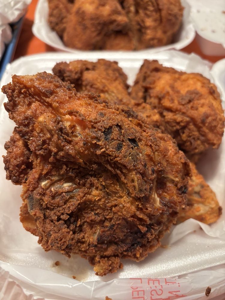Sam's Chicken & Ribs Logo