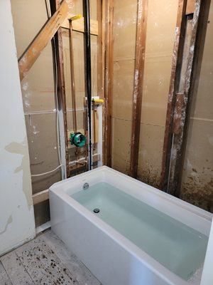 Bathroom remodeling - New bathroom include new shower valve and new bathtub Bathroom remodeling - New bathroom include new shower valve and new bathtub