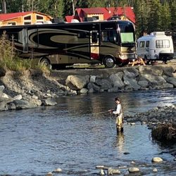 Ranch House Lodge - Fishing in the Tolsona Creek for Trout and Greyling