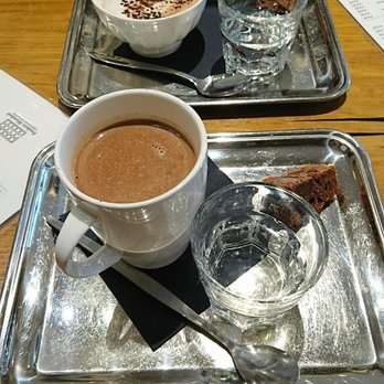 Frederic Blondeel - Chocolatiers & Shops Near Me - Brussels, BRU