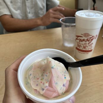 Frosty’s Griddle and Shake - Strawberry ice cream with birthday cake topping - Hot Dogs Near Me - St. Simons Island, Georgia Frosty’s Griddle and Shake - Strawberry ice cream with birthday cake topping - Hot Dogs Near Me - St. Simons Island, Georgia