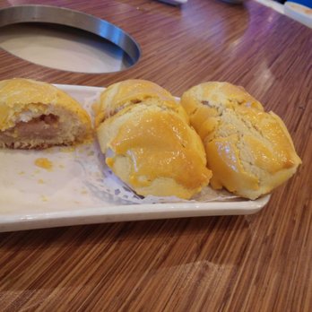 Koi Palace - Taro paste bun, not nice - Dim Sum Near Me - Milpitas, California Koi Palace - Taro paste bun, not nice - Dim Sum Near Me - Milpitas, California