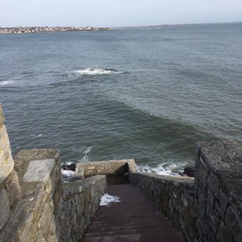 The Forty Steps - Hiking Near Me - Newport, Rhode Island