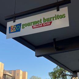 This place has the freshest ingredients and large portions. The fish tacos are the bomb! This place has the freshest ingredients and large portions. The fish tacos are the bomb!
