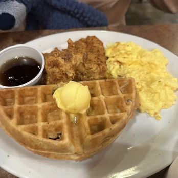 Huckleberry's - Chicken and waffles - Breakfast & Brunch Near Me - Fresno, California