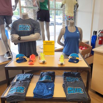 Fleet Feet - Springfield - RUN DELCO! - Sports Wear Near Me - Springfield, Pennsylvania