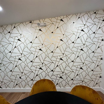 Wallpaper Install & Removal - Glorious wallpaper installation (wallpapering) job - Wallpapering Near Me