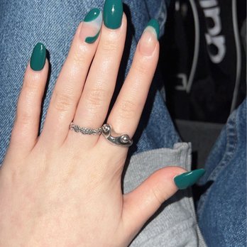 White Lotus Salon - Nail Salons Near Me - Bothell, Washington