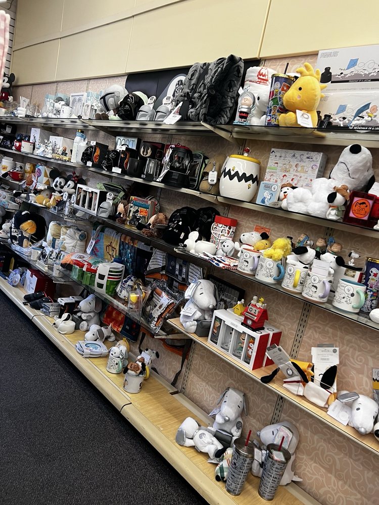 ANNIE’S HALLMARK SHOP Updated October 2025 30 Photos & 37 Reviews