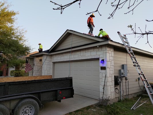Select Roofing and Restoration