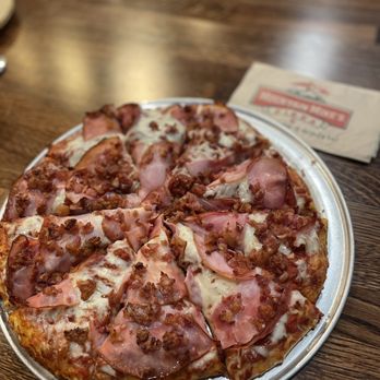 Mountain Mike's Pizza - a pizza with meat and cheese - Pizza Near Me - Oxnard, California Mountain Mike's Pizza - a pizza with meat and cheese - Pizza Near Me - Oxnard, California