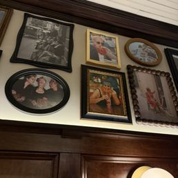 Bar area decor, LOVE! Bar area decor, LOVE!