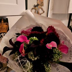 GRAVEL Florals and Curiosities