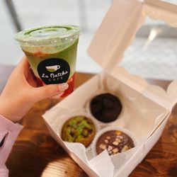 La Matcha Cafe - Strawberry matcha + mochi muffins! yum!!